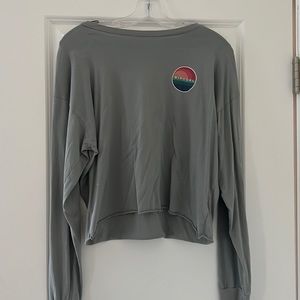 rip curl cropped long sleeve tee!